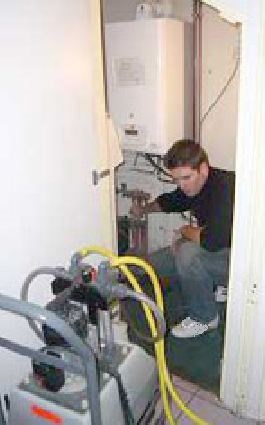 plombier chauffagiste Chaponost et environ pour un désebouage ou un dépannage de chaudière... 06 84 45 46 67